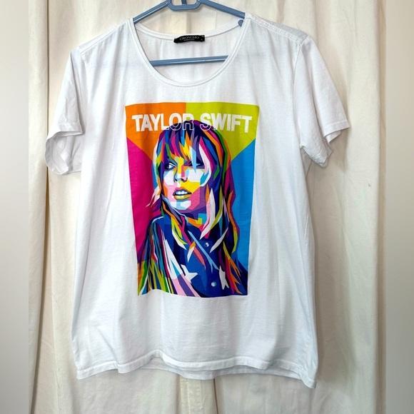 1989 Taylor's Version Shirt, Taylor Swift Re-Recorded Album Womens Sz L 19" PTP - Picture 1 of 7
